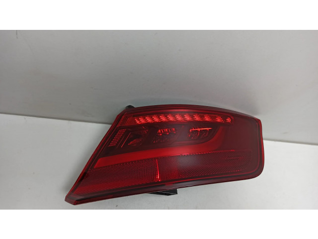 Задний фонарь правый 8V4945096A    Audi A3 S3 8V   2013-2019 года