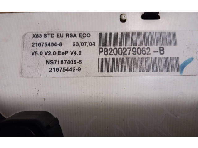 Přístrojová deska  Renault Trafic II (X83) 2006 P8200279062, 216754429  