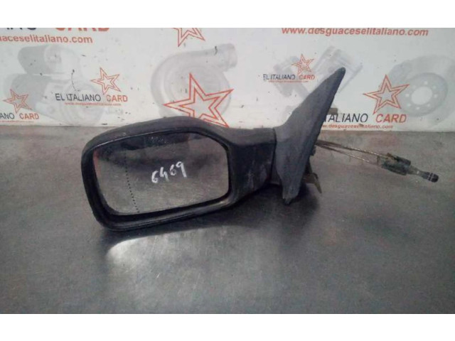 Zpětné zrcátko  Peugeot 106     