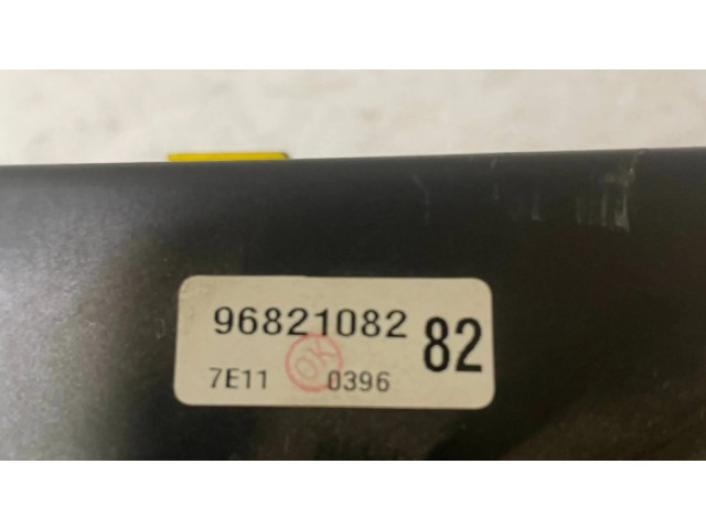   Pojistková skříňka 96821082, 7E11   Chevrolet Captiva 2008