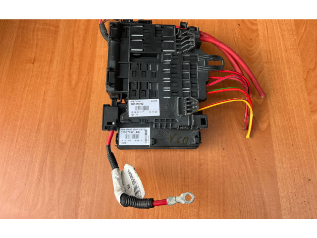   Pojistková skříňka 30659092, 31337182   Volvo V60 2012