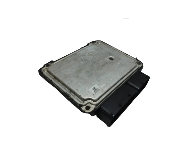 Блок управления двигателя 045906013A, 0281013182   Skoda Roomster (5J)
