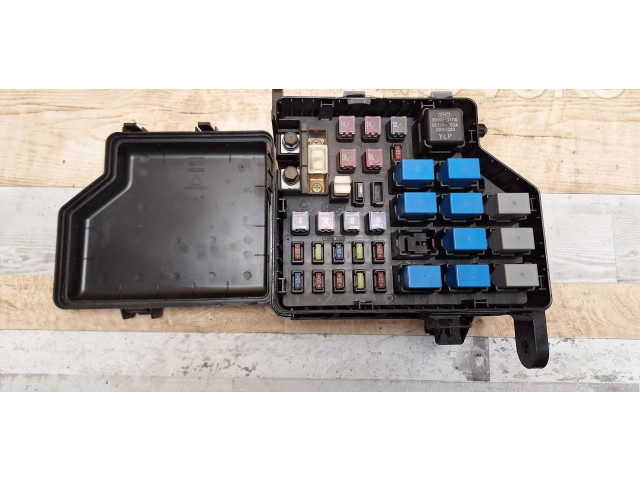Vstřikovací lišta 9128826000   Hyundai Santa Fe     