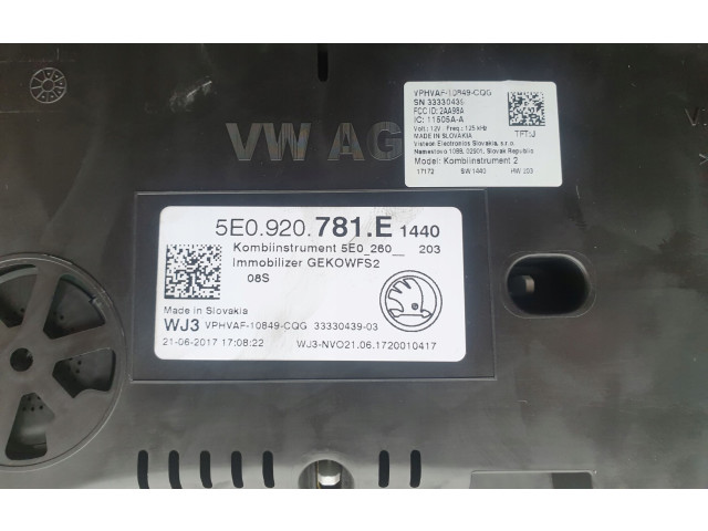 Přístrojová deska  Skoda Octavia Mk3 (5E) 2018 5E0920781E  