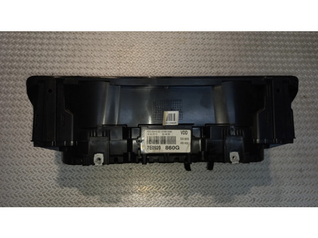Панель приборов 7E0920860G   Volkswagen Transporter - Caravelle T5       