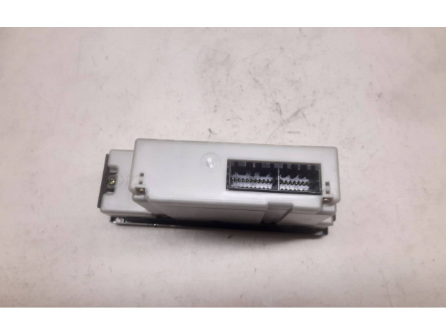 Блок управления климат-контролем K1970GE6B, 8K0904   Mazda 626