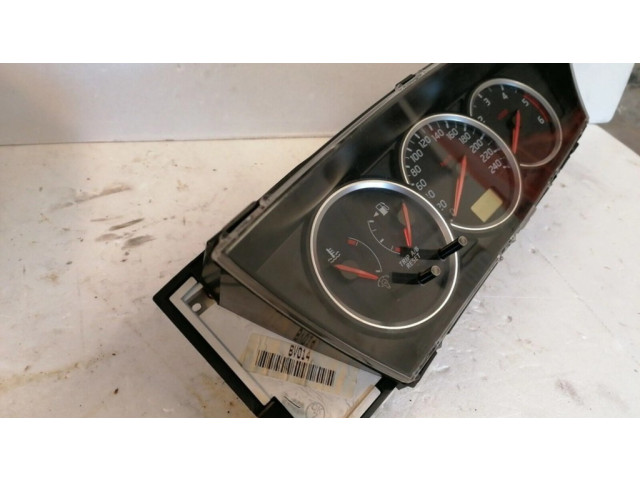 Přístrojová deska  Nissan Primera 2004 BV014  