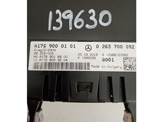 Přístrojová deska  Mercedes-Benz A W176 2012 A1769000101, 0263700092  