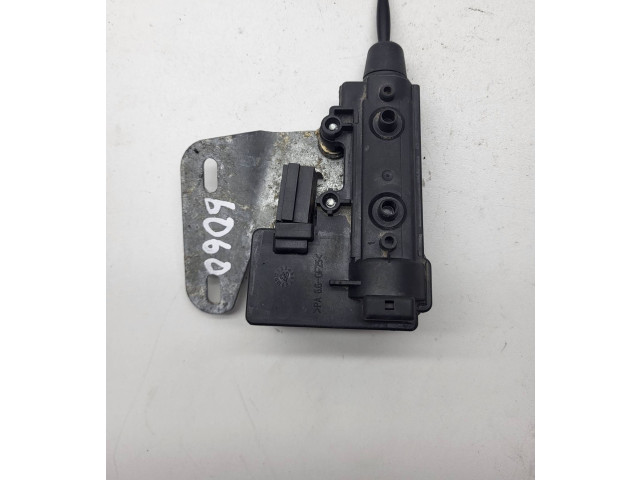 Замок багажника 51358238744    BMW 3 E46 1998 - 2005 года
