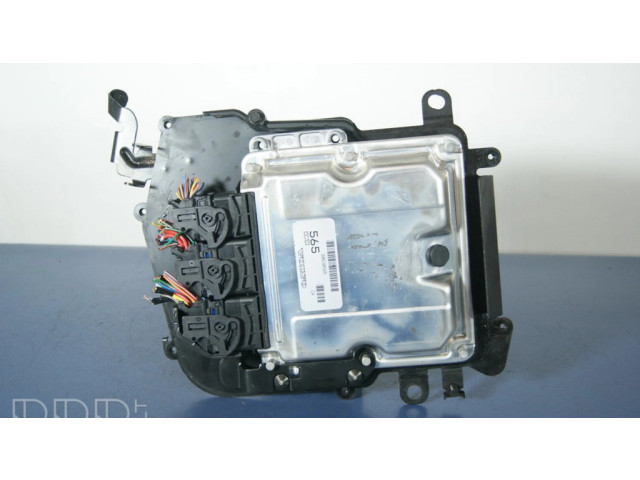 Блок управления 30630565   Volvo S40, V40