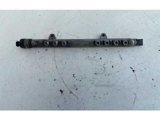 Vstřikovací lišta 30777759, 0445215025   Volvo V60    D5204T2 