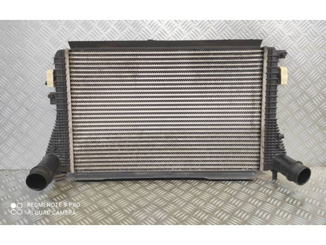 Интеркулер  3C0145805AM   Volkswagen Tiguan 