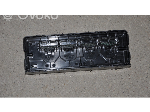 Блок управления климат-контролем 13598156, KLE-P824   Chevrolet Camaro