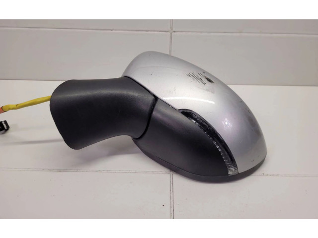 Zpětné zrcátko  Renault Captur 2016  12863480  
