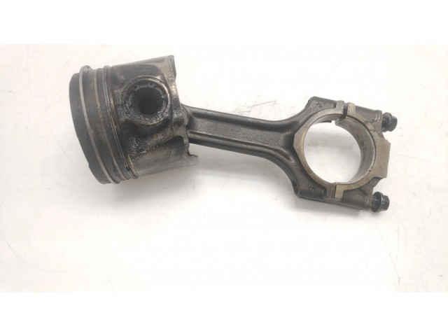 Píst A930   Fiat Bravo  pro naftový motor 1.6 198A3000 