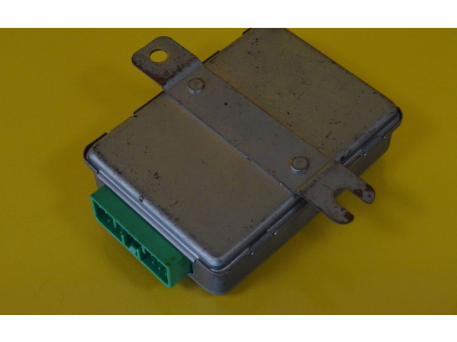 Блок управления MR285860   Mitsubishi Galant