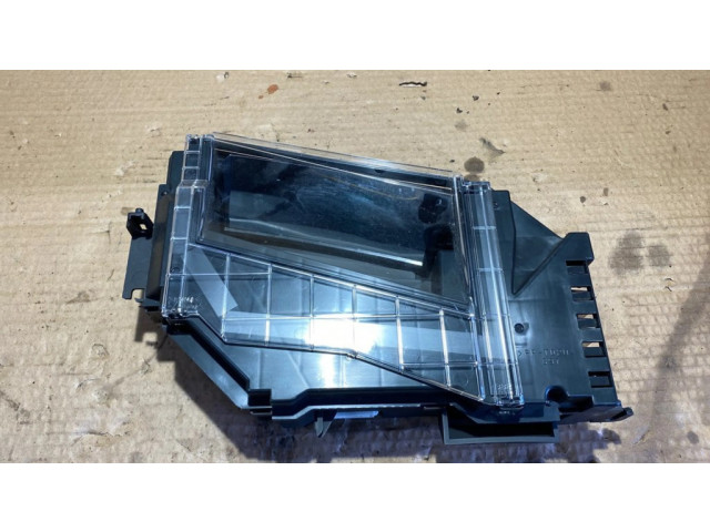 Дисплей    8310848050, 2575100392   Lexus RX 450H