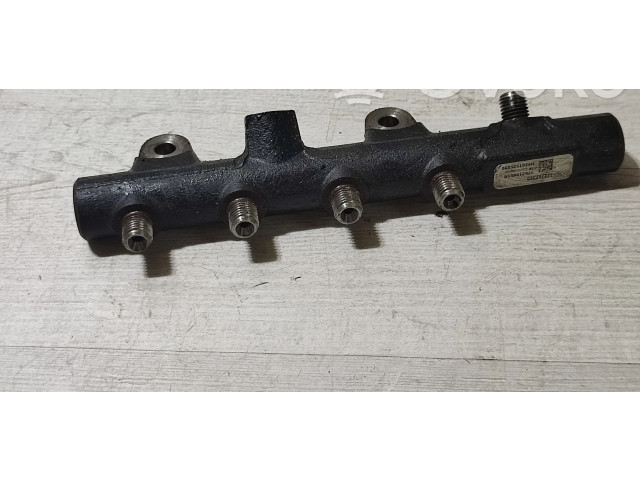 Vstřikovací lišta 175210651R, 172762323   Mercedes-Benz A W176     