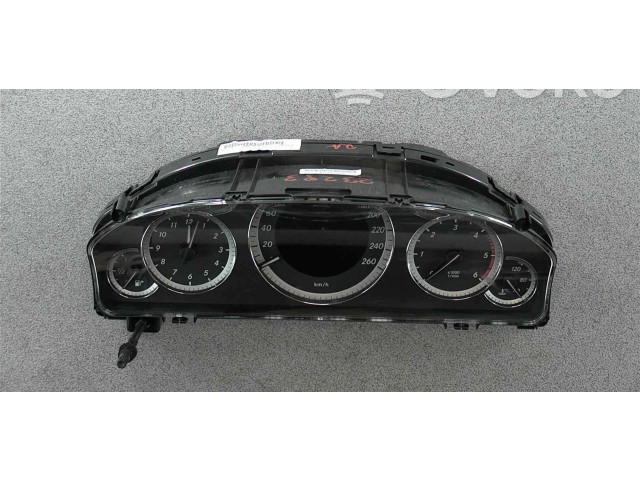 Přístrojová deska  Mercedes-Benz E W212 2012 A2129000814, A2129000814  