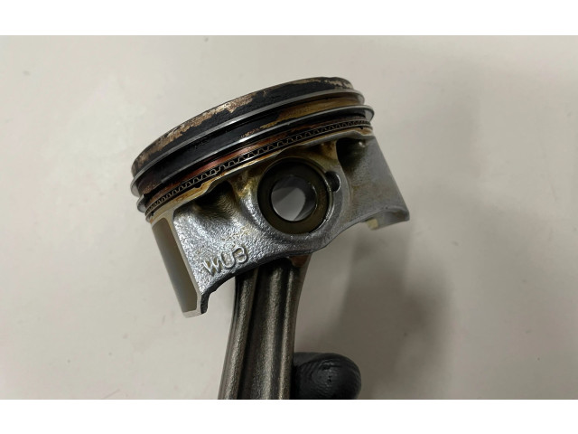 Píst 02606LJ1, WU3   Audi A3 S3 8V     
