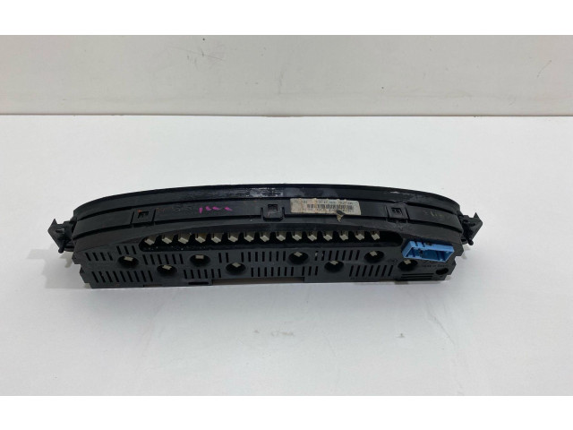 Панель приборов    Citroen Xsara Picasso       