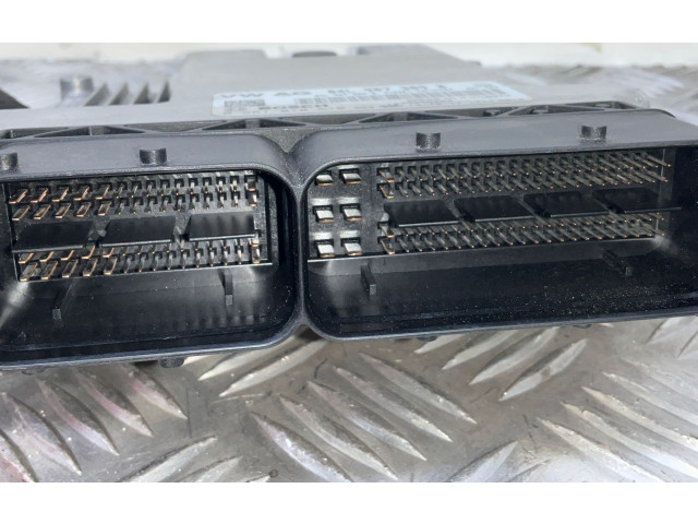 Поршень Блок управления двигателем ECU CLHA 04L907309B  Seat Leon (5F)  