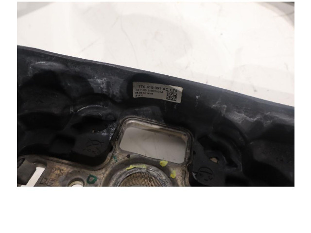 Руль Volkswagen Tiguan  2007 - 2016 года 61978150G      