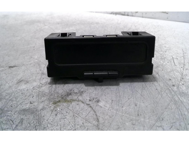 Дисплей    8200107839   Renault Megane II