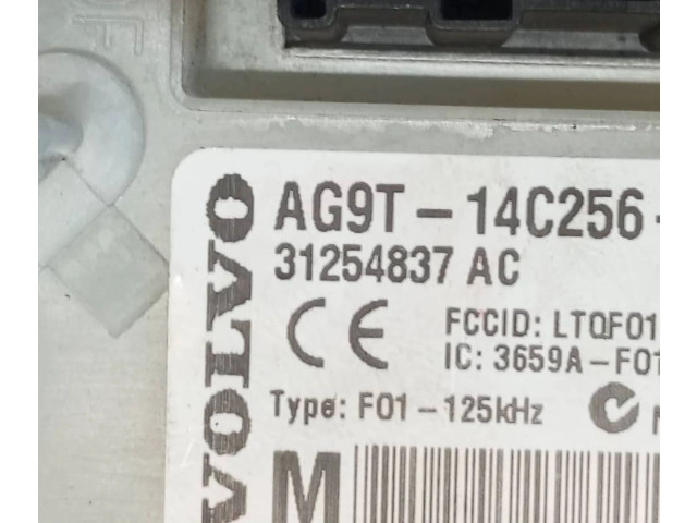   Pojistková skříňka 31254837AC, AG9T14C256   Volvo XC60 2010