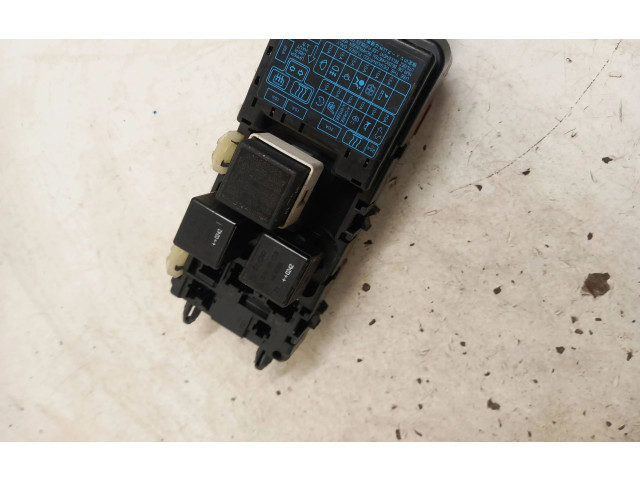 Блок предохранителей  MB953355   Mitsubishi Space Star    