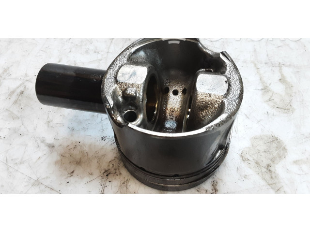 Píst 8372T, 3R2   Audi A6 S6 C7 4G     