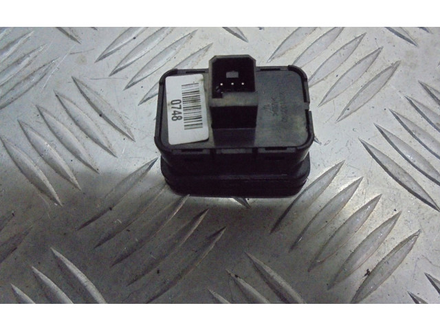 Дисплей    299100140   Chevrolet Captiva