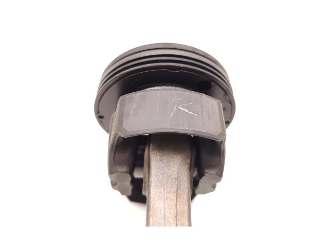 Píst YS23280   Nissan Navara D23    YS23280 YS23DDT 
