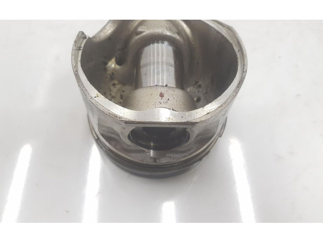 Píst 131013015001, 131013015001   Toyota Land Cruiser (J120)     