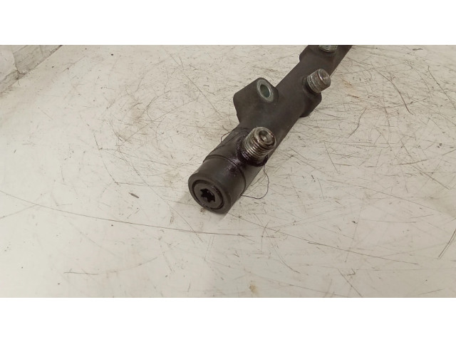 Vstřikovací lišta 0445216002   BMW 5 E39  pro naftový motor 2.9  1336