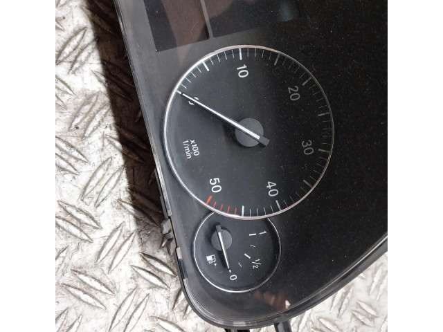 Přístrojová deska  Mercedes-Benz C W203 2003   