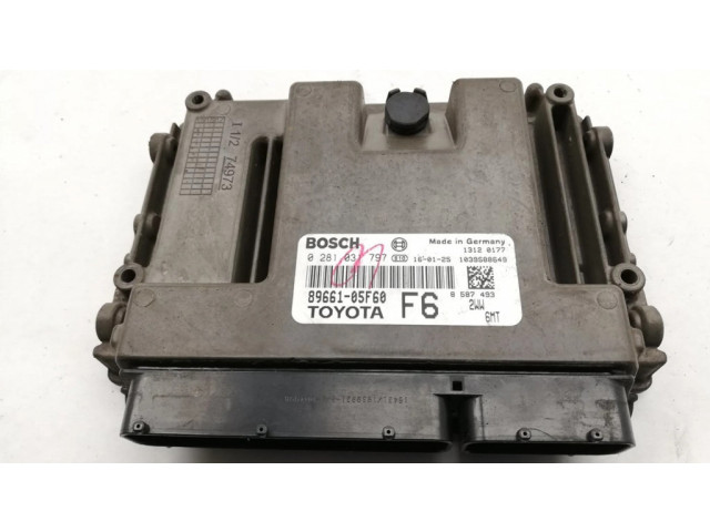 Řídící jednotka 0281031797, 16878160   Toyota Avensis T270 2016