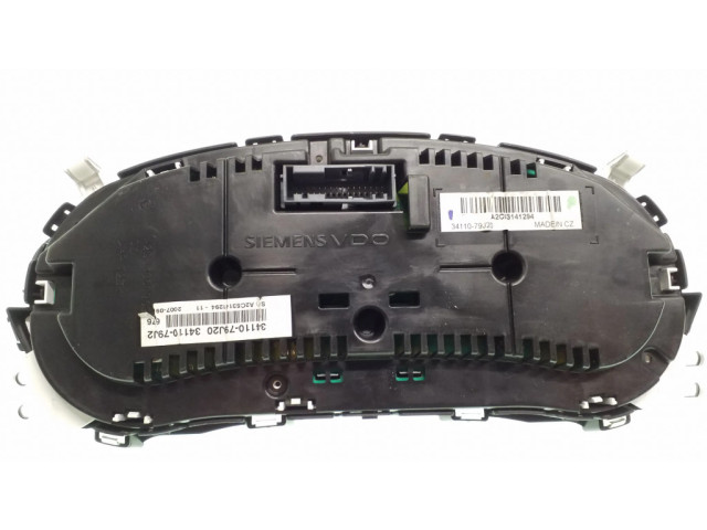 Přístrojová deska  Suzuki SX4 2010 3411079J20, 3411079J2  