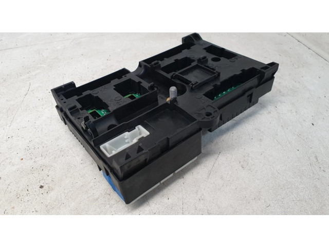 Блок предохранителей 6114939314401, 61149393144   BMW 7 G11 G12    