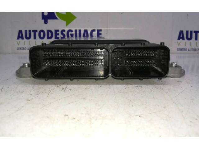 Řídící jednotka R2AJ18881J   Mazda 3 II 2011