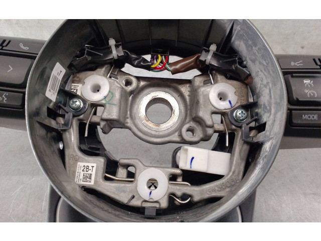 Volant Toyota Yaris 2021 45100K0140, 64360280000  