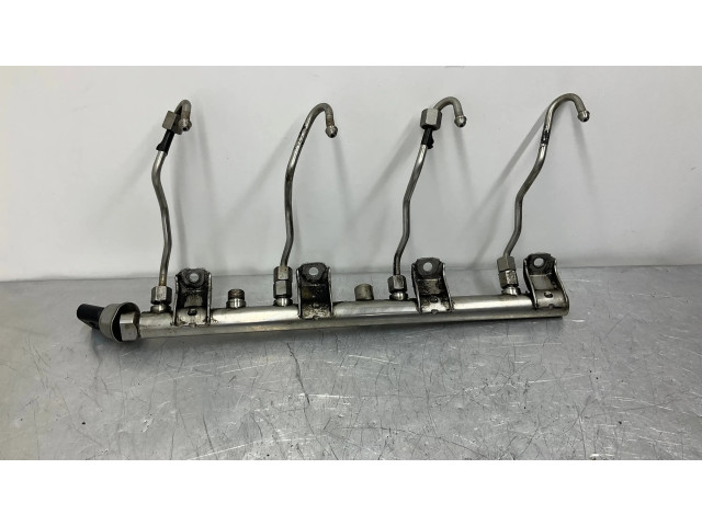 Vstřikovací lišta 7547599   BMW 5 F10 F11  pro benzínový motor 4.4 N63B44 