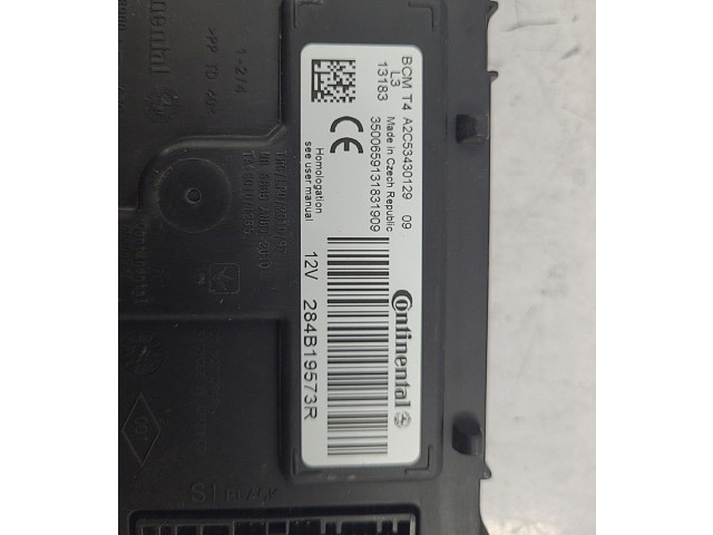 Řídící jednotka 682006438R   Renault Captur 2013