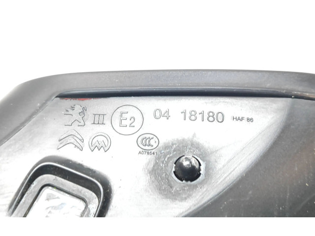 Zpětné zrcátko  Peugeot 208 2020  0418180  