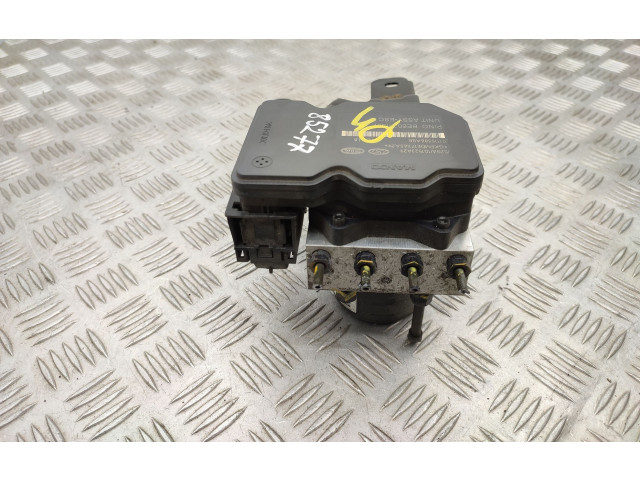 Jednotka ABS 589203Z570   Hyundai i40 2015