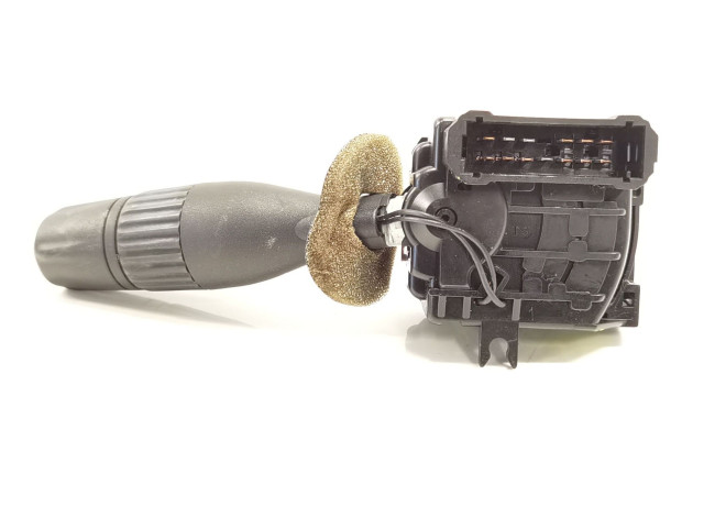 Ручка стеклоочистителей 7701036542   Renault Safrane