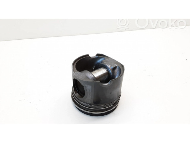 Píst 0840C   BMW 3 E90 E91  pro naftový motor 2.0  
