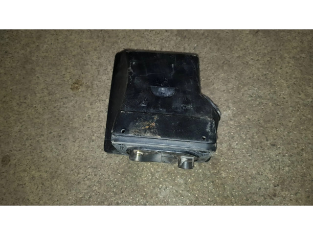   Pojistková skříňka 61131374820, 61131374129   BMW 5 E34 1990