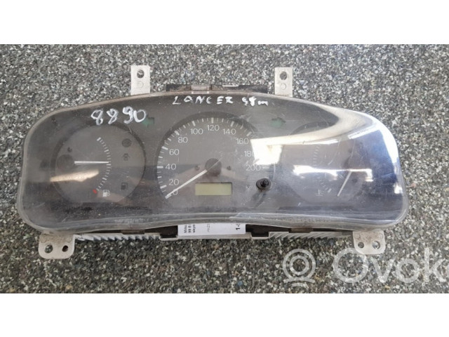 Панель приборов MR233049   Mitsubishi Lancer       