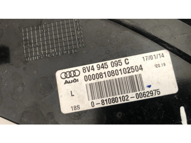 Задний фонарь  8V4945095C    Audi A3 S3 8V   2013-2019 года